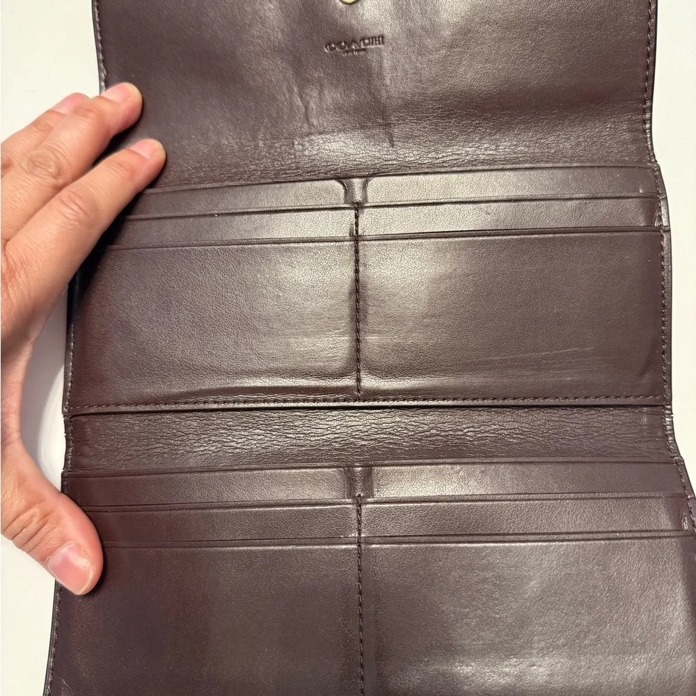 Coach Turnlock Dark Burgundy Chain Tote and Wallet Set - Picture 4 of 6